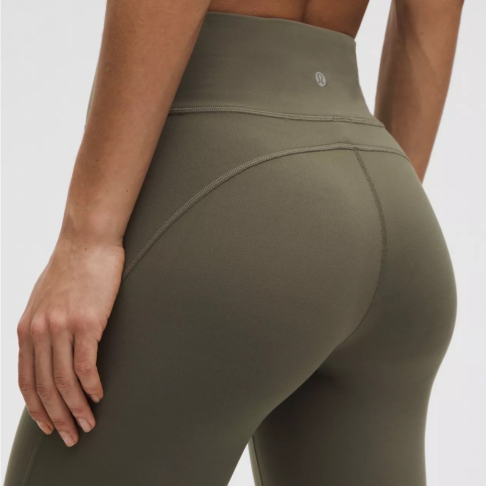 LULULEMON Groove Nulu High-Rise Flared Pant
Regular - Picture 4 of 8